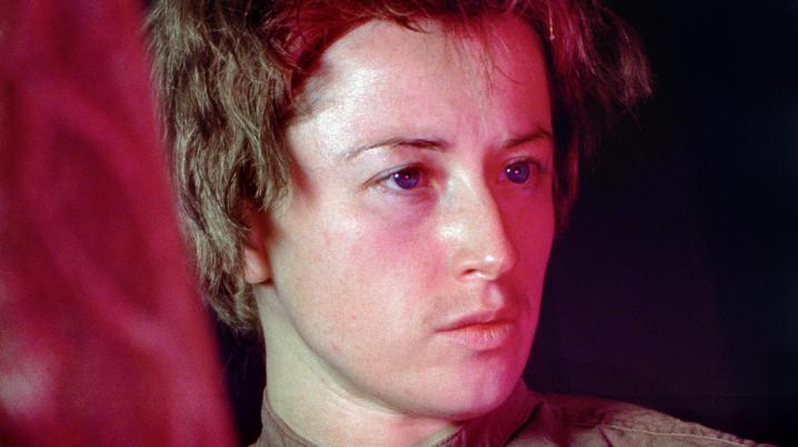 Cindy Sherman, 1966, Chromogenic color print, 91.4 x 91.4 cm, Louisiana Museum of Modern Art, Humlebaek Denkmark. Long-term loan: Museumsfonden af 7. December © Cindy Sherman, 2021